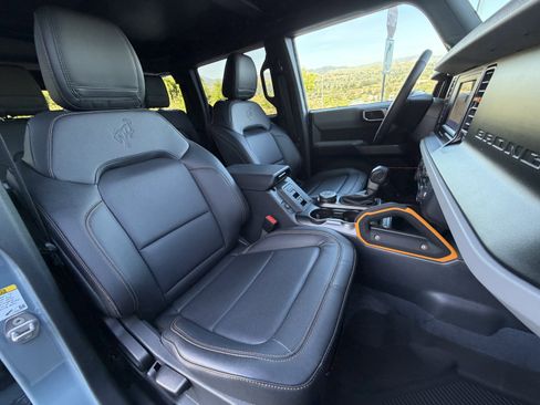 Used 2022 Ford Bronco Badlands image 22