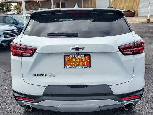 New 2025 Chevrolet Blazer LT w/ Midnight/Sport Edition image 26