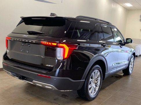 New 2026 Ford Explorer Active w/ Active Comfort Package image 8