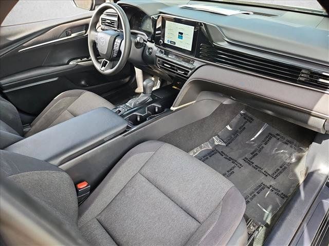 Used 2025 Toyota Camry LE FWD image 27