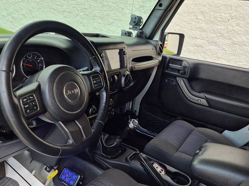 Used 2012 Jeep Wrangler Sport AWD/4WD image 29