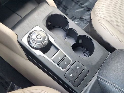 Used 2020 Ford Escape SEL image 22