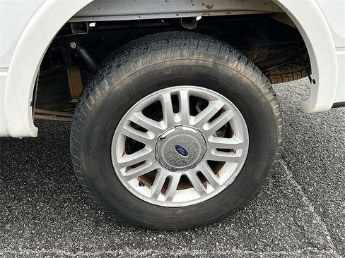 Used 2014 Ford F150 Lariat w/ Equipment Group 501A Mid image 24