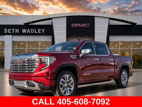 Used 2023 GMC Sierra 1500 Denali w/ Denali Reserve Package AWD/4WD image 3