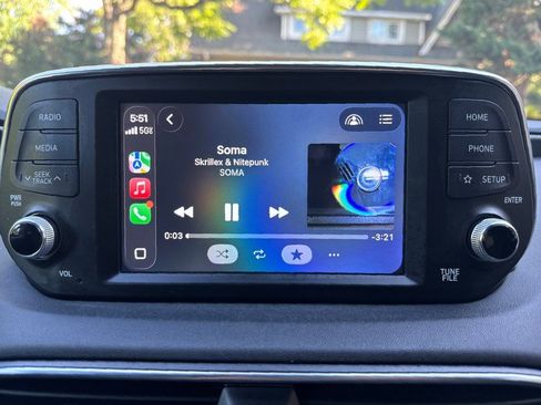 Used 2019 Hyundai Santa Fe Limited FWD image 18