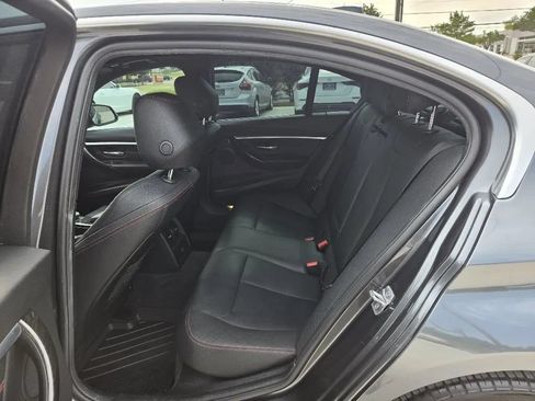 Used 2017 BMW 330i Sedan RWD image 14