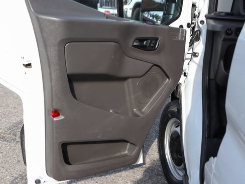 Used 2020 Ford Transit 250 Low Roof RWD image 19