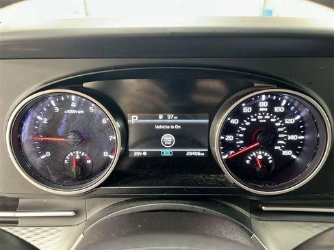 Used 2024 Kia Carnival LX image 11