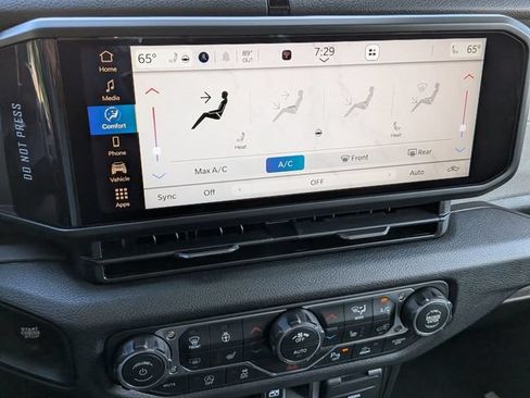 New 2026 Jeep Gladiator Sport AWD/4WD image 24