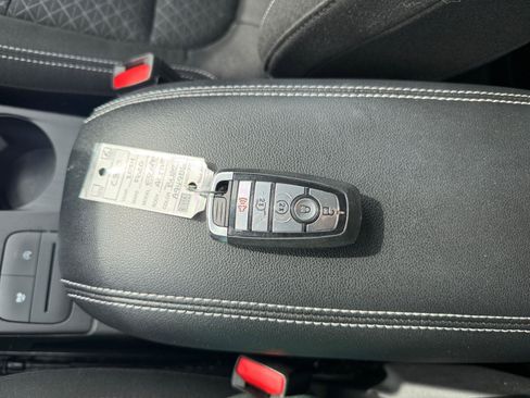 Used 2024 Ford Escape Active AWD/4WD image 32