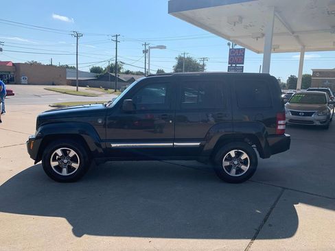 Used 2008 Jeep Liberty Sport w/ Popular Equipment Group image 4