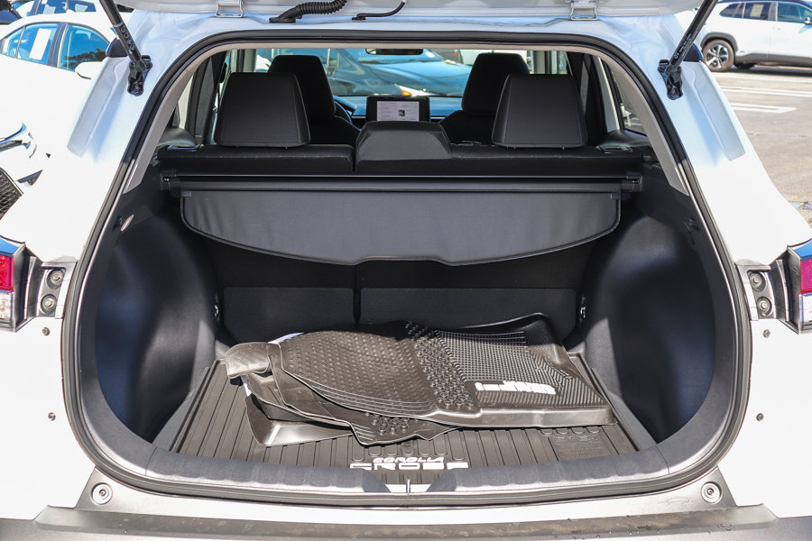 New 2026 Toyota Corolla Cross LE w/ Moonroof Package FWD image 25