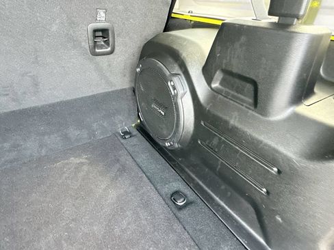 Used 2023 Jeep Wrangler Unlimited w/ Cold Weather Group AWD/4WD image 31