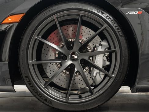 Used 2019 McLaren 720S Luxury image 10