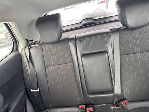 Used 2019 Chevrolet Trax LT w/ LT Convenience Package image 27