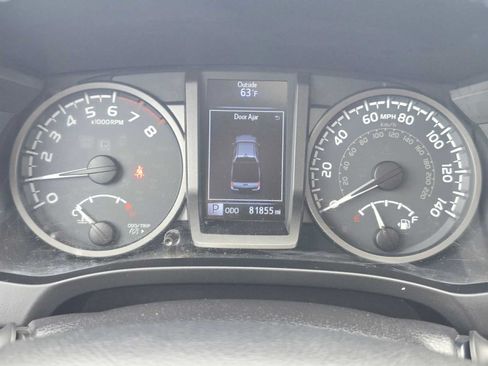 Certified 2016 Toyota Tacoma TRD Sport w/ Premium & Technology Package AWD/4WD image 26