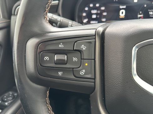 Used 2023 GMC Yukon AT4 image 22