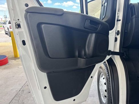 Used 2023 RAM ProMaster 2500 FWD image 20