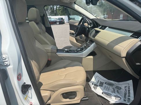 Used 2013 Land Rover Range Rover Evoque Pure Premium image 18