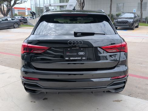 Certified 2025 Audi Q3 2.0T Premium Plus w/ Premium Plus Package AWD/4WD image 9
