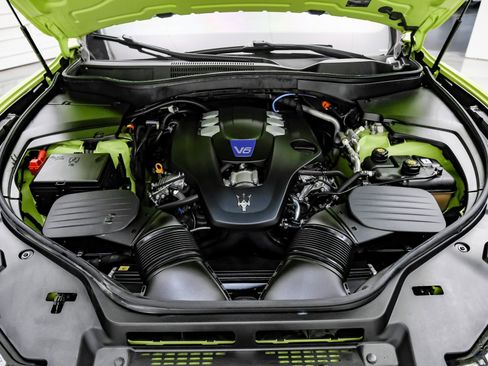 Used 2021 Maserati Levante S GranSport image 98