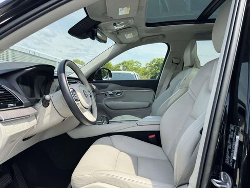 Used 2023 Volvo XC90 B6 Plus w/ Protection Package Premier AWD/4WD image 16