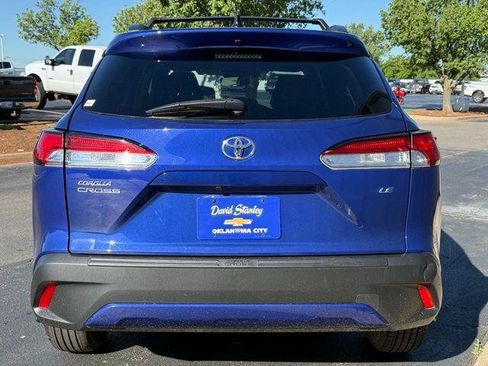 Used 2025 Toyota Corolla Cross LE FWD image 13