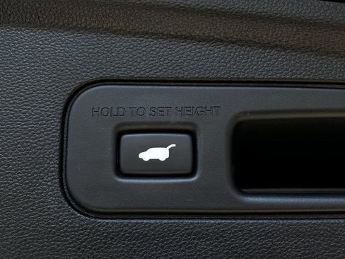 Used 2023 Acura MDX SH-AWD w/ Advance Package image 35