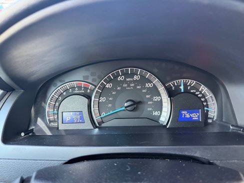 Used 2012 Toyota Camry SE FWD image 26