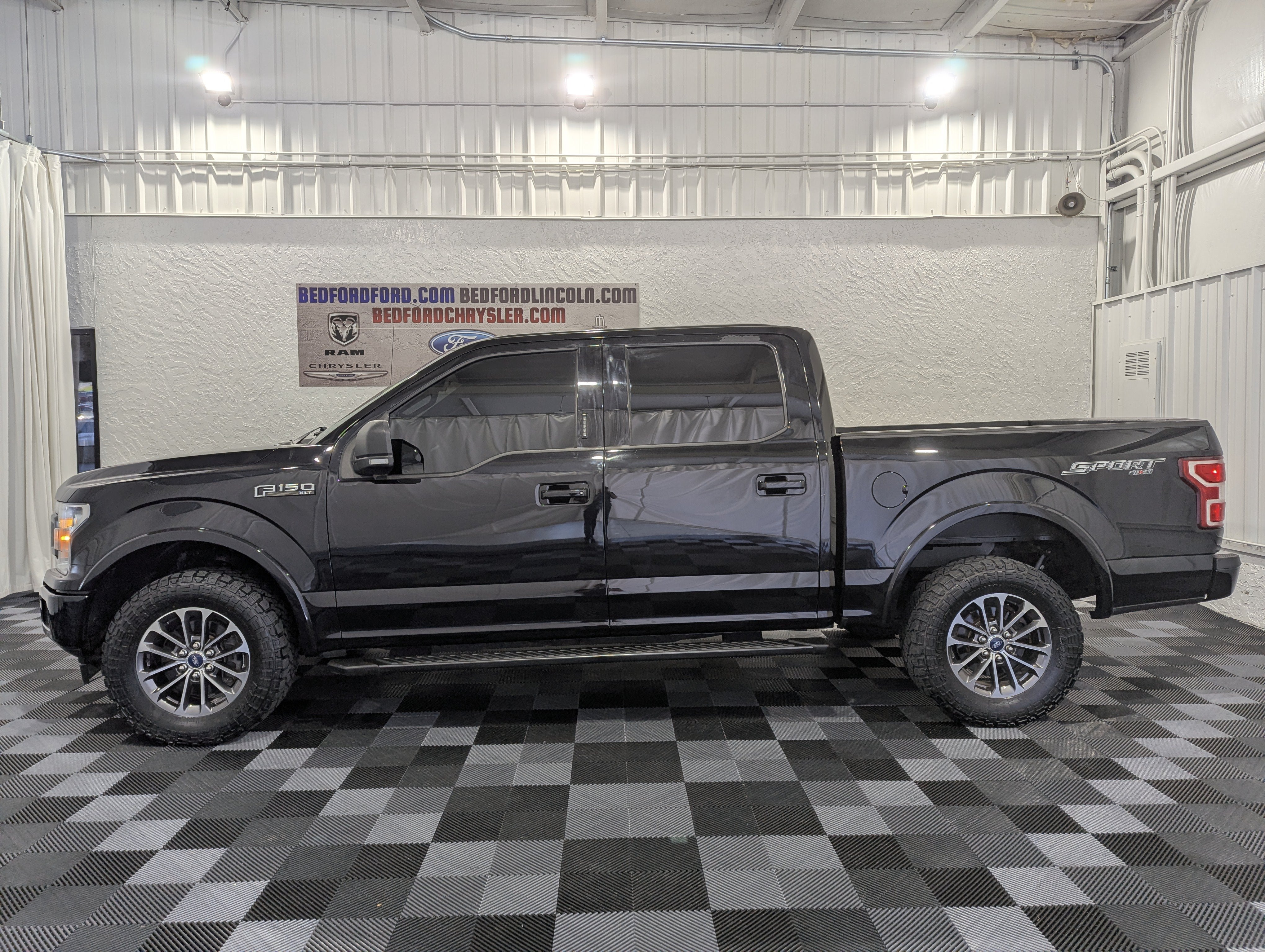 Used 2019 Ford F150 XLT w/ Equipment Group 302A Luxury AWD/4WD image 2