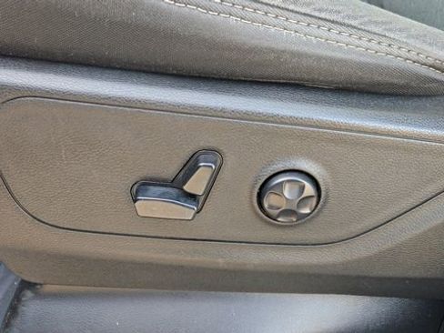 Certified 2019 RAM 1500 Big Horn image 23