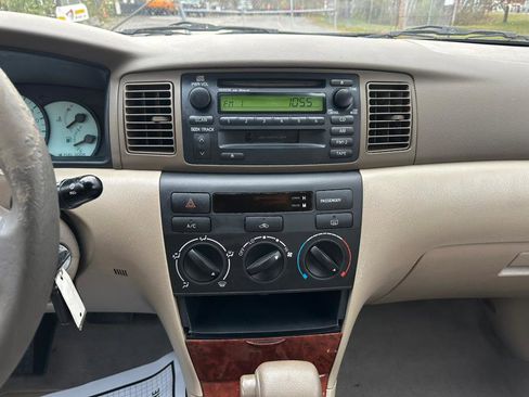 Used 2004 Toyota Corolla CE image 25