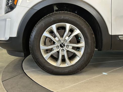 Used 2022 Kia Telluride LX AWD/4WD image 26