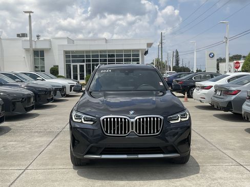 Used 2024 BMW X3 sDrive30i w/ Premium Package RWD image 2