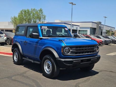 Used 2023 Ford Bronco 2-Door AWD/4WD image 3