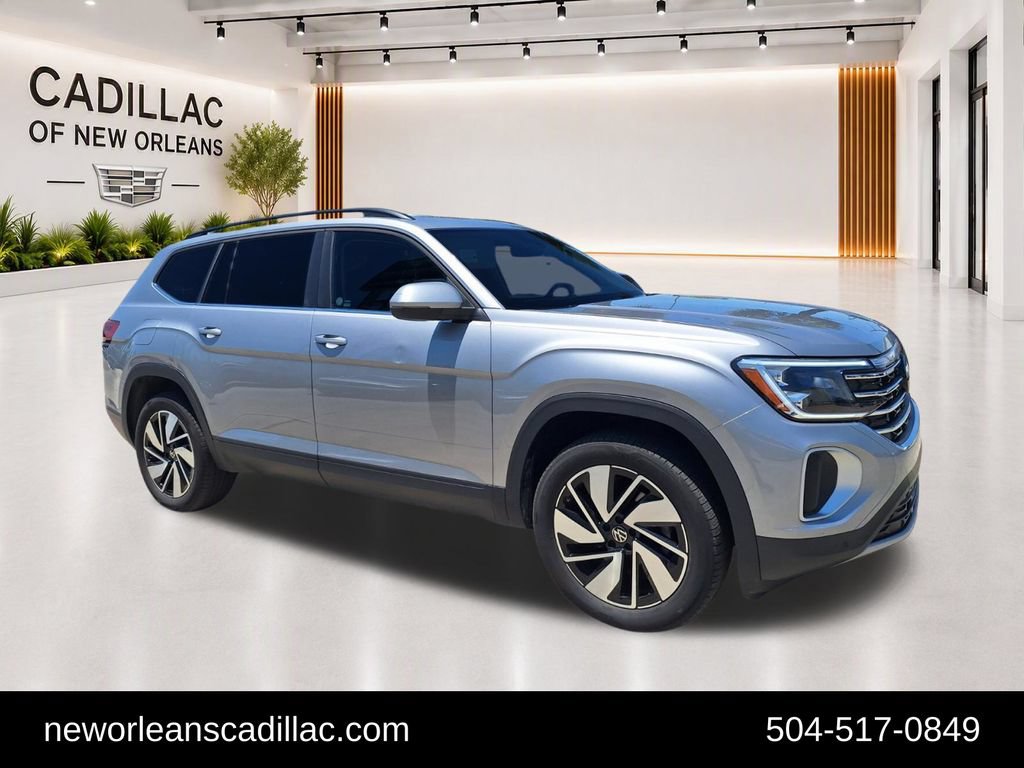 Used 2025 Volkswagen Atlas SE FWD image 1