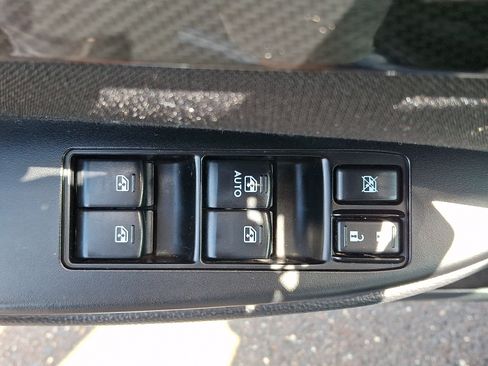 Used 2013 Subaru Legacy 2.5i Sport w/ Popular Pkg 1 AWD/4WD image 24