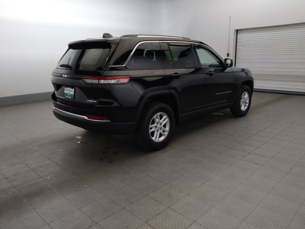 Used 2022 Jeep Grand Cherokee Laredo w/ Luxury Tech Group I AWD/4WD image 10