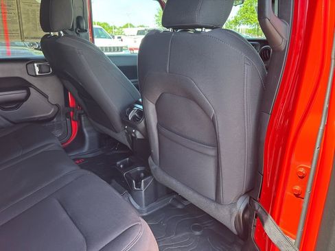 Used 2021 Jeep Wrangler Unlimited Sport AWD/4WD image 43