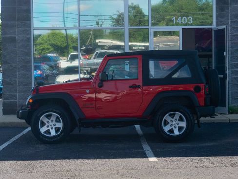 Used 2015 Jeep Wrangler Sport w/ Quick Order Package 24S AWD/4WD image 5