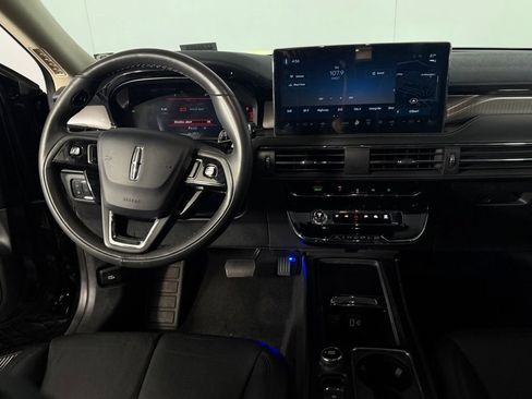 Used 2024 Lincoln Corsair Grand Touring AWD/4WD image 11