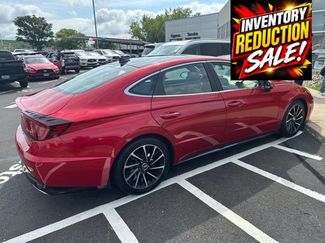 Used 2021 Hyundai Sonata Limited w/ Preferred Accessory Package FWD video 1