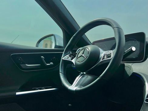 Certified 2023 Mercedes-Benz C 300 4MATIC Sedan image 13