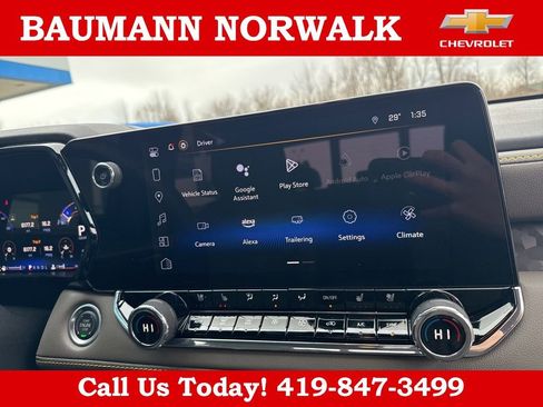 Used 2024 Chevrolet Colorado ZR2 w/ ZR2 Convenience Package III AWD/4WD image 29