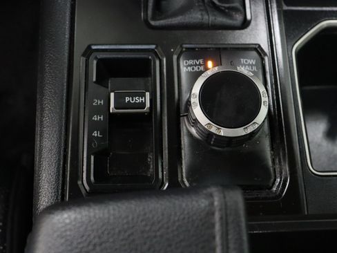 Used 2023 Toyota Tundra Limited w/ Power Package AWD/4WD image 23