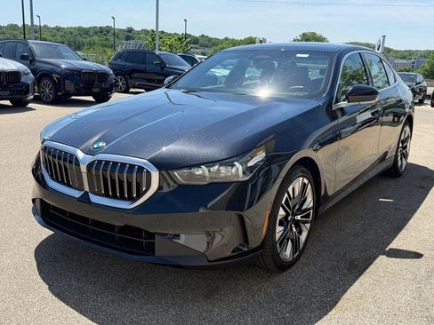 Used 2026 BMW 540i xDrive AWD/4WD image 11