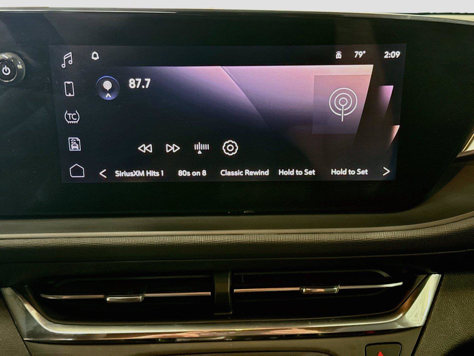 Used 2024 Buick Envista Preferred w/ Convenience I Package FWD image 14