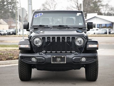 Used 2021 Jeep Gladiator Willys image 15