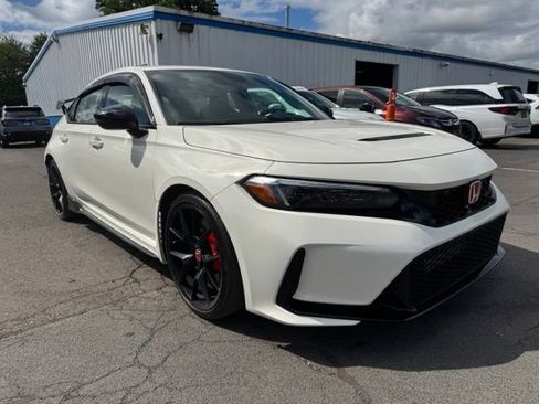 Used 2025 Honda Civic Type R image 8