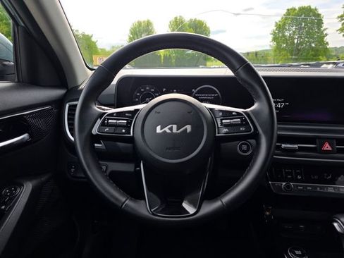 Certified 2025 Kia Seltos EX w/ EX Sunroof Package AWD/4WD image 27